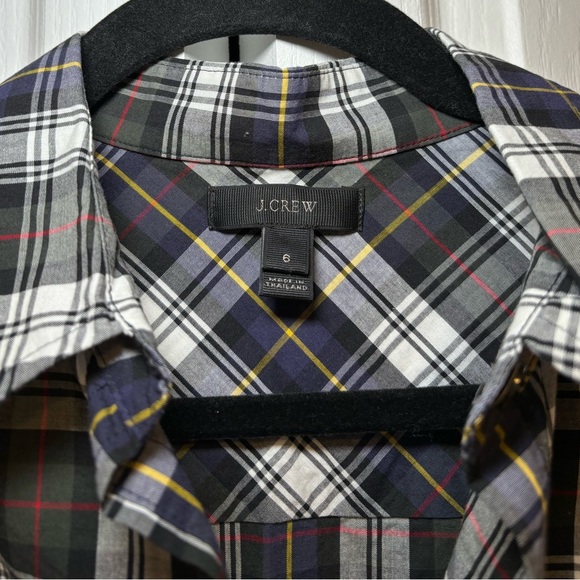 J. Crew - Womens Perfect Fit Button - Picture 4 of 11